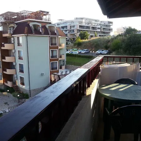 Etara 2, Sea View, Top Floor Apartment