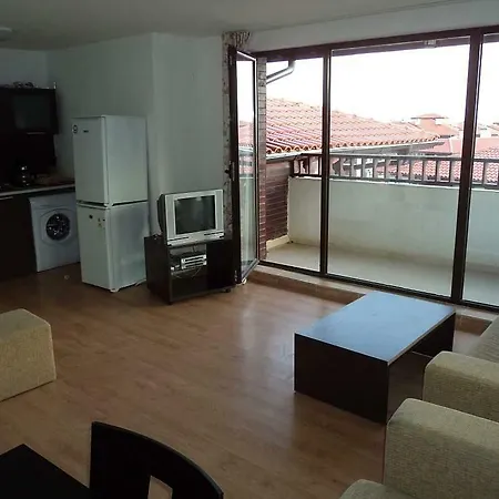 Etara 2, Sea View, Top Floor Apartment *