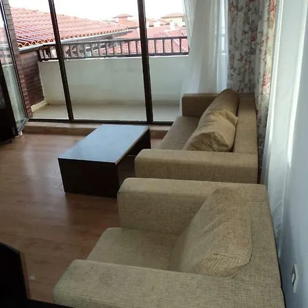 Etara 2, Sea View, Top Floor Apartment *